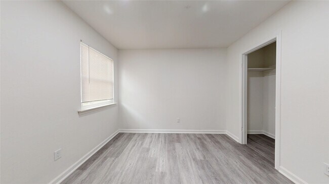 Building Photo - 7415 Alcomita Dr