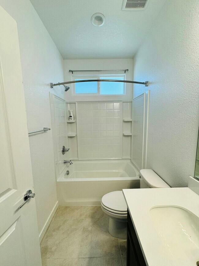 Building Photo - 5395 Trimonti Cir