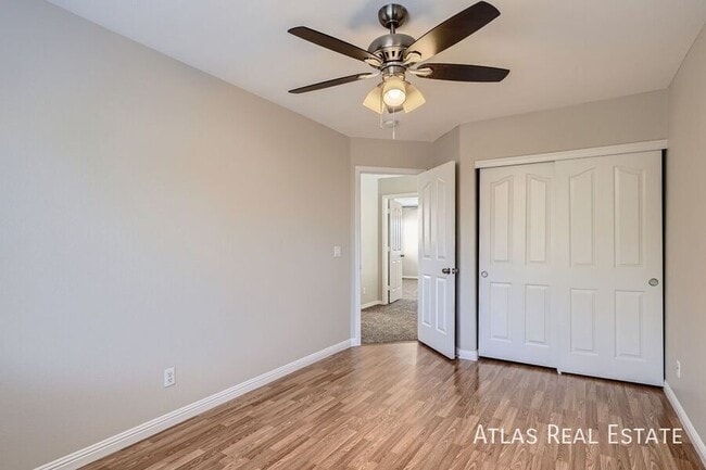 Building Photo - 7875 Constantinople Ave