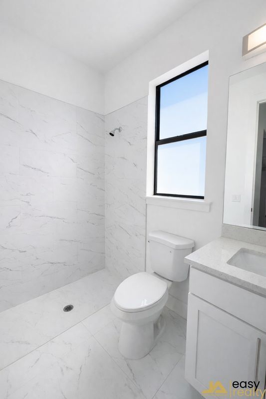 Building Photo - 1047 Jaguar Blvd