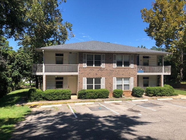 Primary Photo - 2/2/ Walking Distance To Capital Regional ...