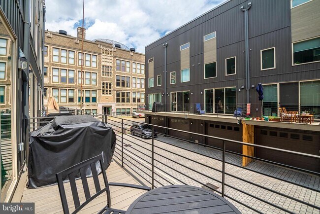 Building Photo - 1343 S Garnet St