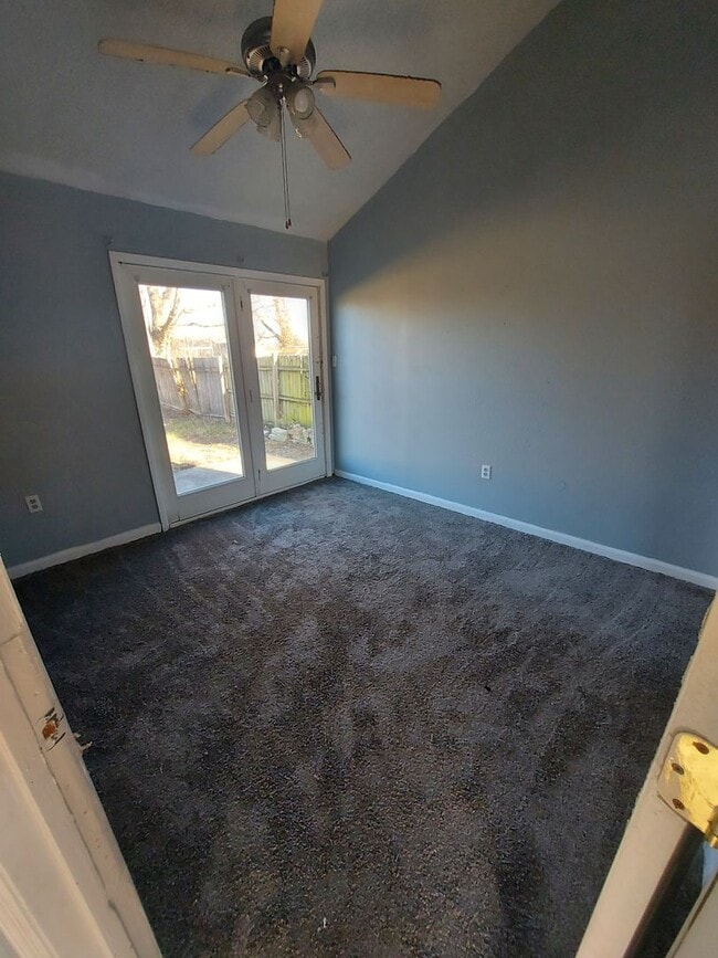 Building Photo - Spacious 3BD