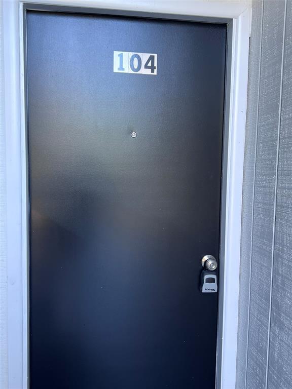 Building Photo - 5317 Curry Ford Rd