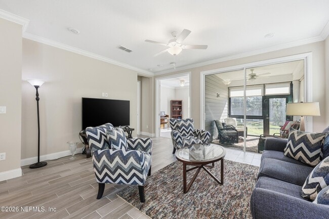 Building Photo - 3329 Montilla Dr