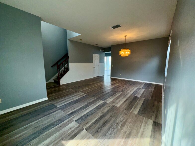 Building Photo - 18403 Fish Loop