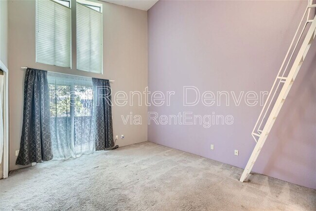 Building Photo - 9727 E Peakview Ave
