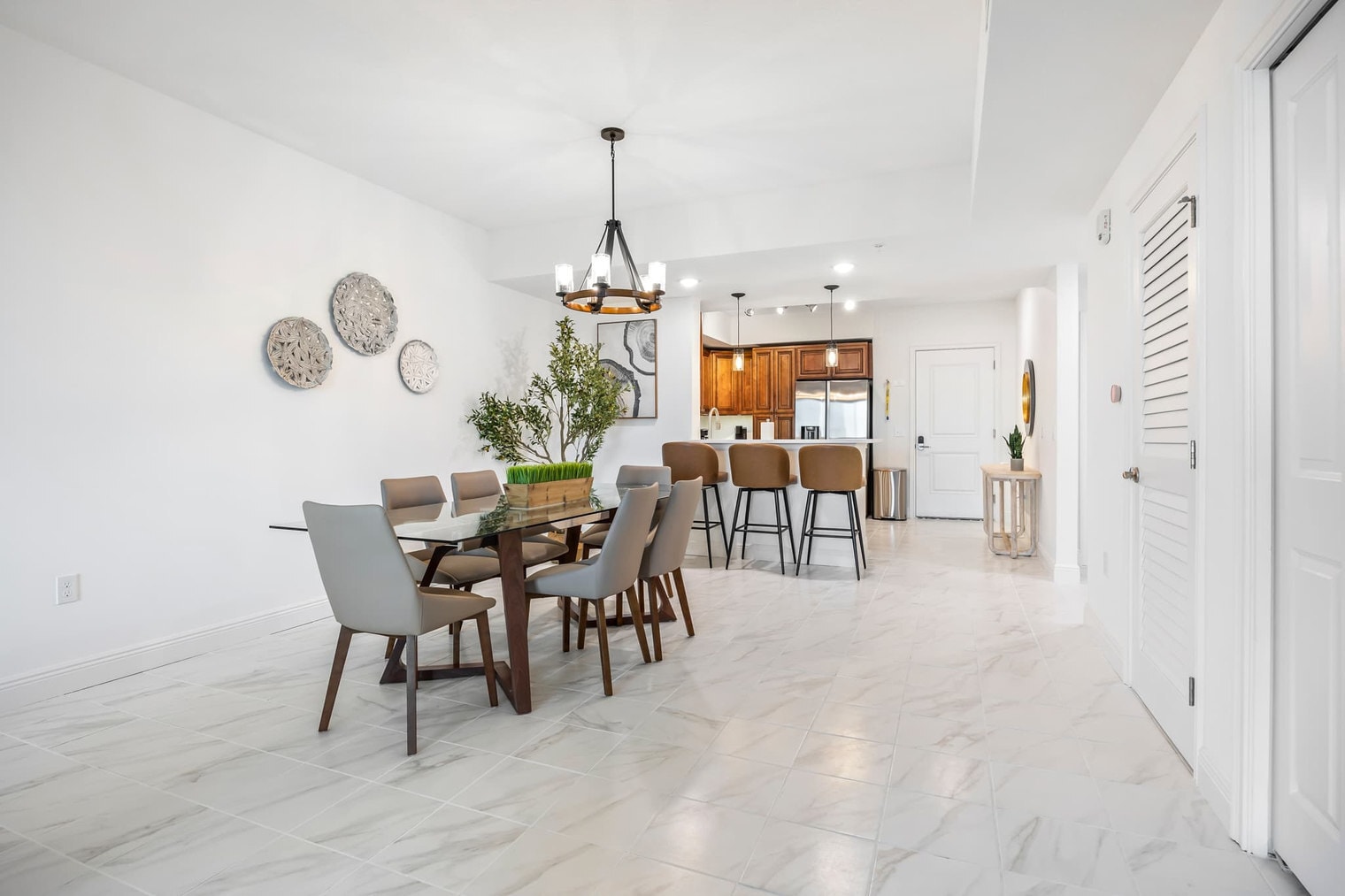 Building Photo - 605 Kemp St