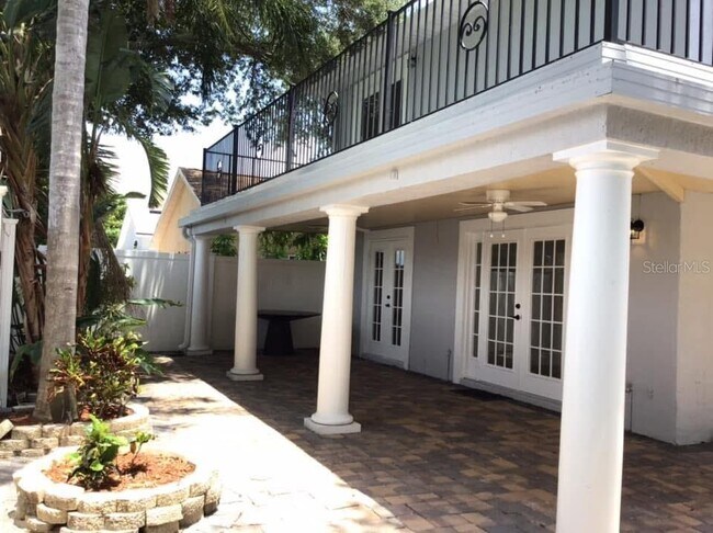 Building Photo - 3291 Brewster Dr