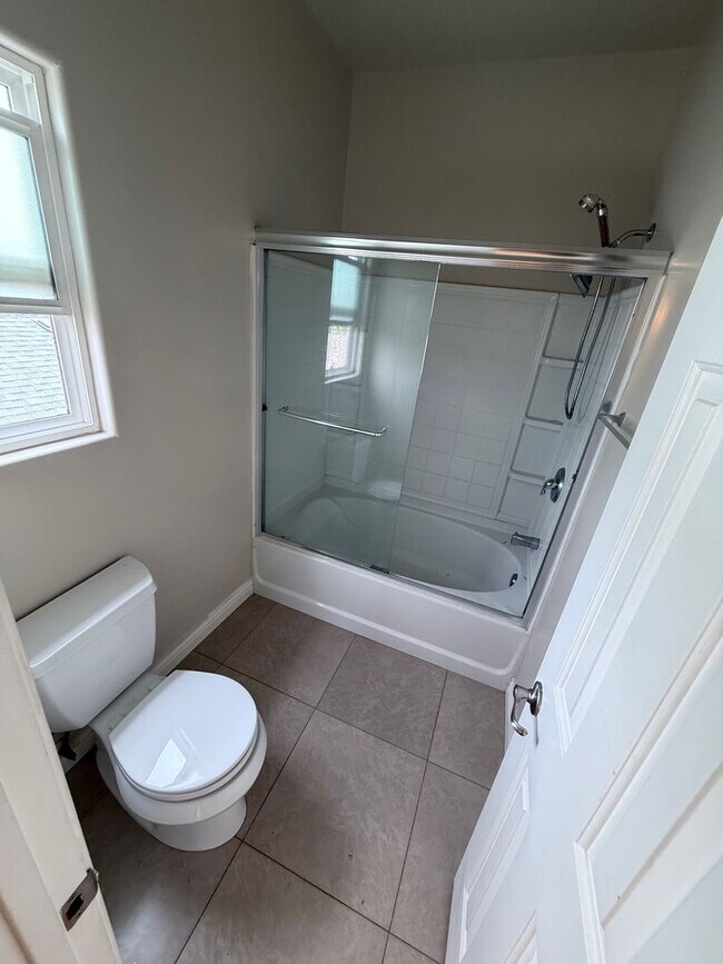 Building Photo - 3BR / 2.5BATH Imperial Beach Home | Private Yard & Attached 2-Car Garage