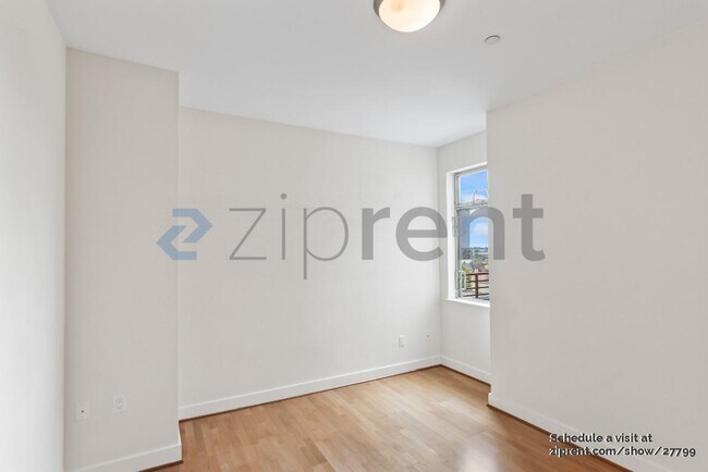 Building Photo - Unit 604