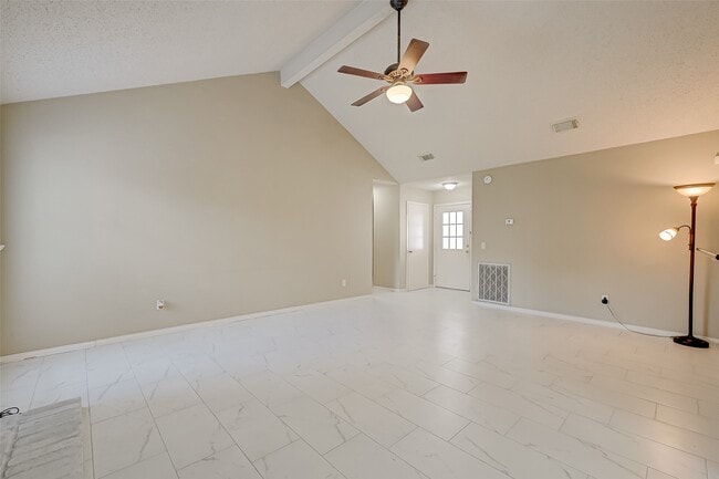 Building Photo - 22814 Stratford House Ln