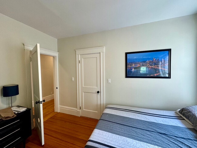 Building Photo - 176 Naples Rd