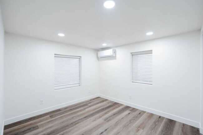 Building Photo - 35070 Ave B