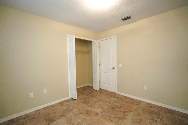 Building Photo - 5136 Sterling Manor Dr