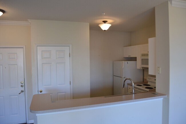 Building Photo - 687 Celebration Ave
