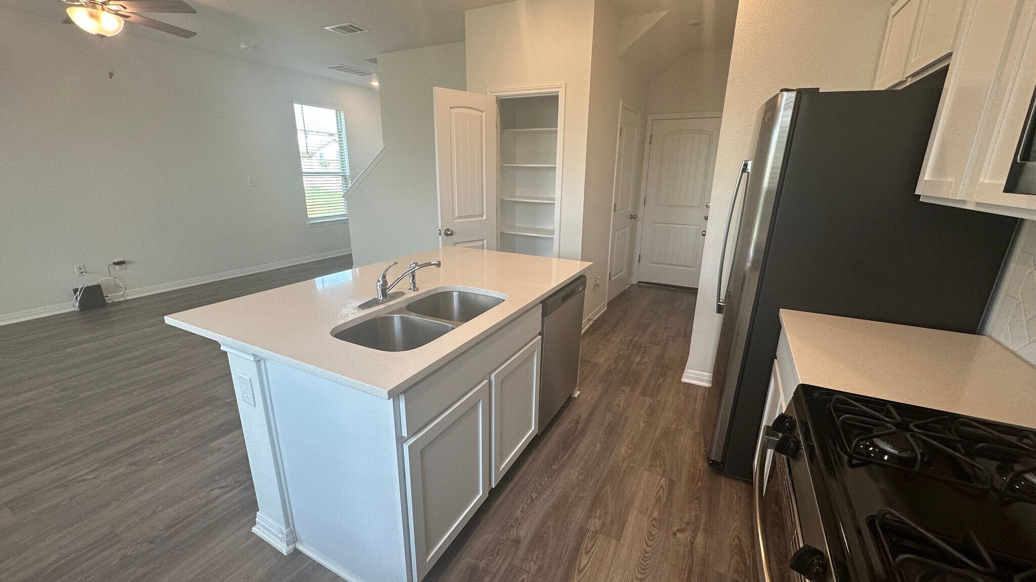 Building Photo - Room in Townhome on Cowbird Path