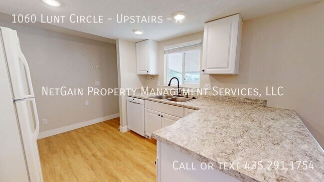 Building Photo - 1060 Lunt Cir