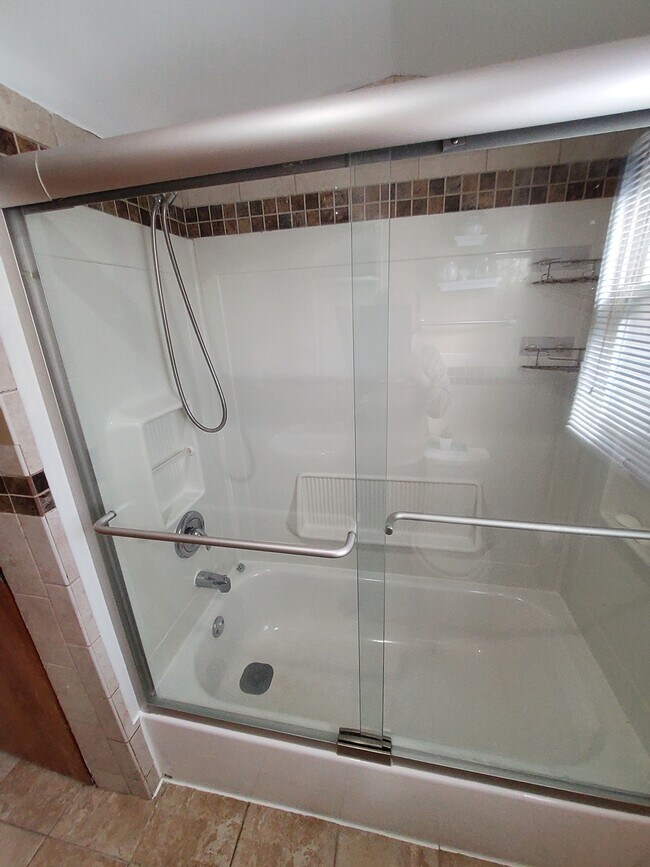 Main bath Shower unit - 6104 N Campbell Ave