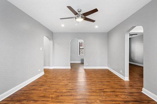 Building Photo - Spacious 1 Bedroom in Beverly