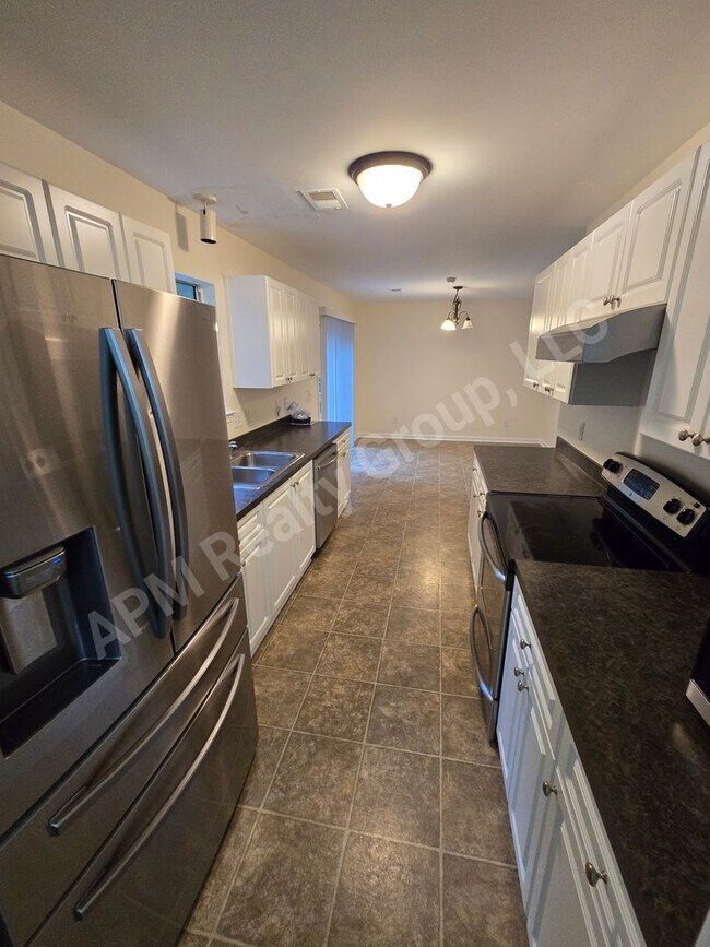 Building Photo - 212 Jasmine Pl Dr