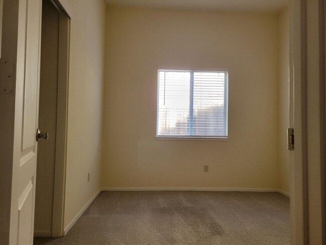 Building Photo - NICE TWO STORY ROCKLIN HOME WITH LARGE BONUS ROOM UPSTAIRS NEXT TO TWIN OAKS PARK & SCHOOLS!