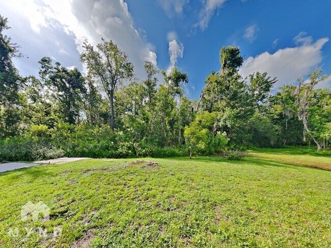 Building Photo - 809 Toledo Ct