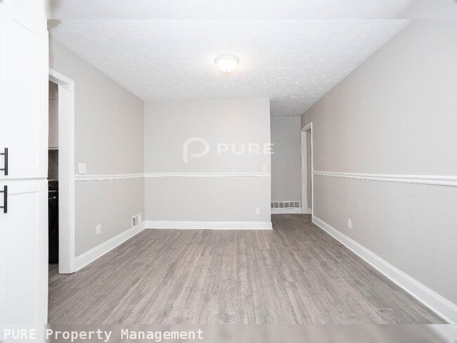 Building Photo - 2895 Lakemont Pl SW