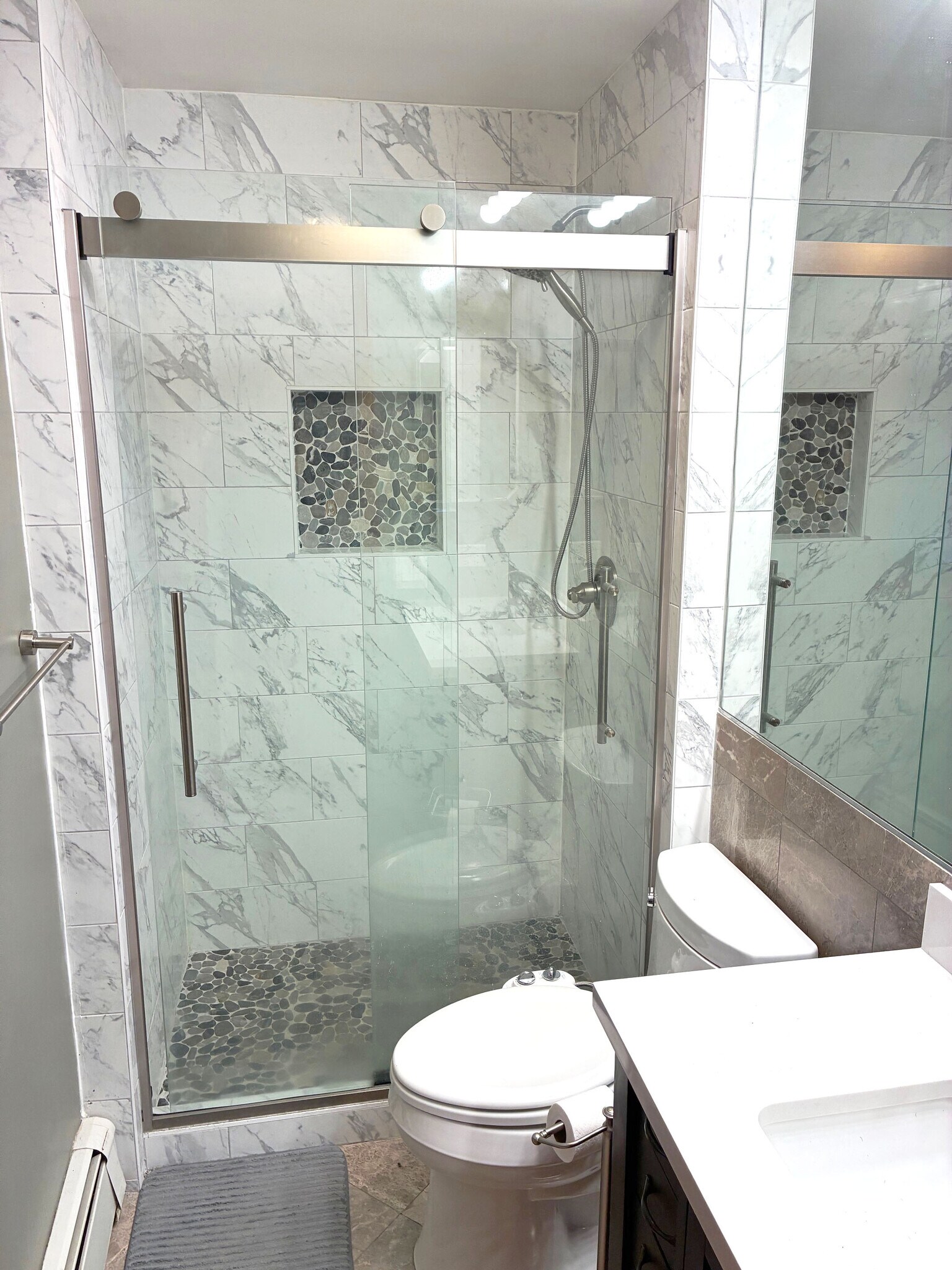 Building Photo - 14 Winside Ln