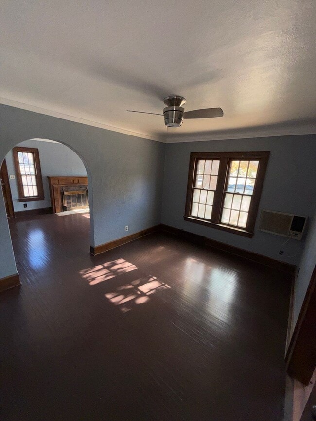 Building Photo - 1702 Tacoma Ave