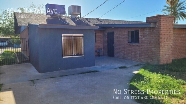 Building Photo - 6044 N 42nd Ave
