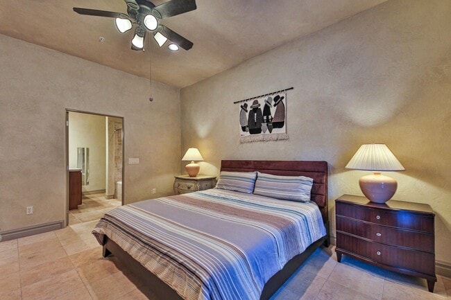 Building Photo - 280 S Luce Del Sol