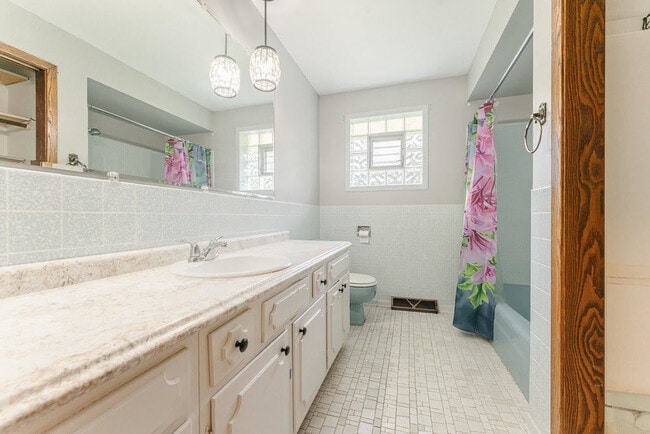 Building Photo - 14322 McCarthy Rd