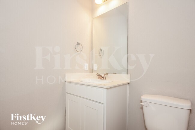 Building Photo - 308 Niki Dr