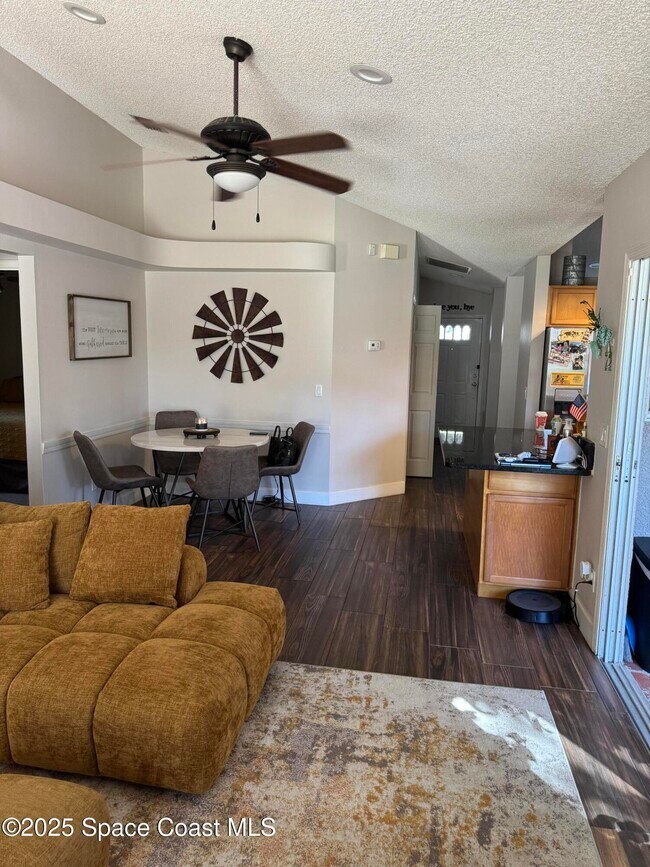 Building Photo - 2201 Appalachian Dr