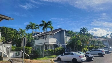 Building Photo - 2BR/2BA/2prkg Townhouse unit in a Guard-ga...