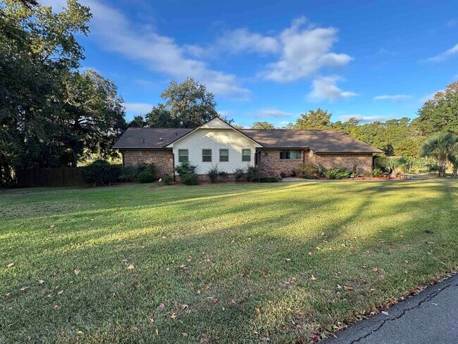 Building Photo - 7140 Beech Rdg Trl