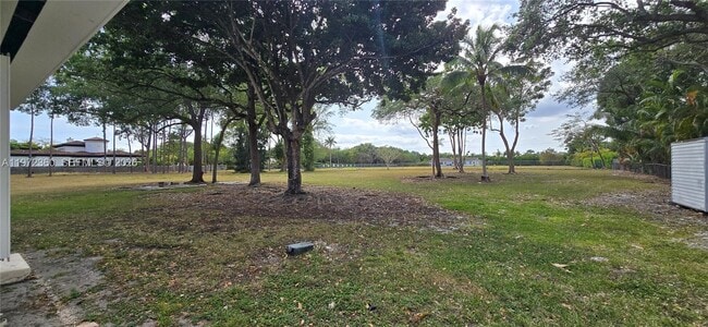 Building Photo - 6500 SW 82nd Ave