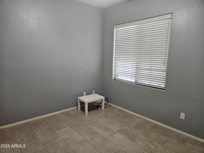 Building Photo - 42356 W Balsa Dr