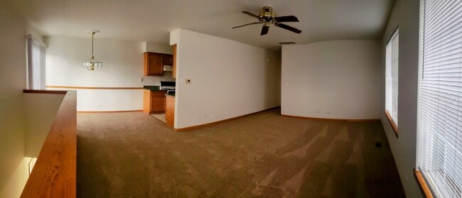 Building Photo - 337 Sandhurst Ln