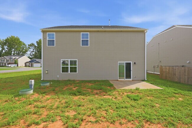 Building Photo - 2509 Summersby Dr
