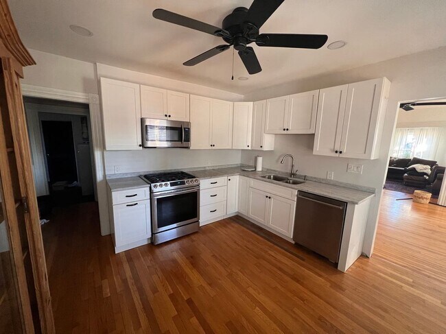 Building Photo - 238 Water St