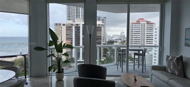 Building Photo - 6515 Collins Ave