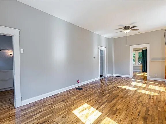 Building Photo - 4339 Lloyd St