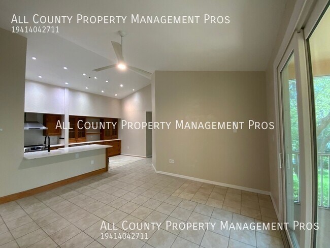 Building Photo - 4156 Central Sarasota Pkwy