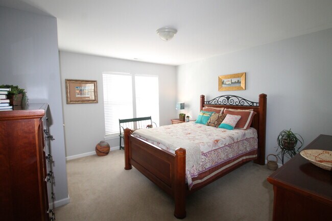 Building Photo - Exclusively Offered by Muse Realty, LLC