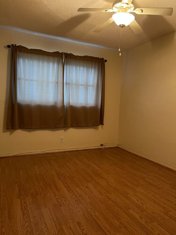 Building Photo - 1521 NW 43rd Ave