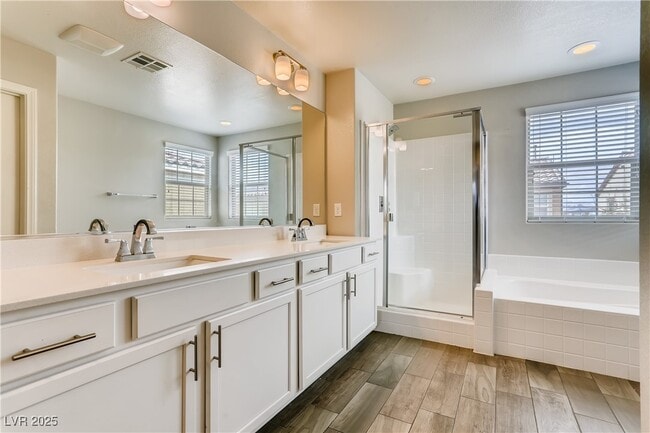 Building Photo - 2517 Bankhurst St