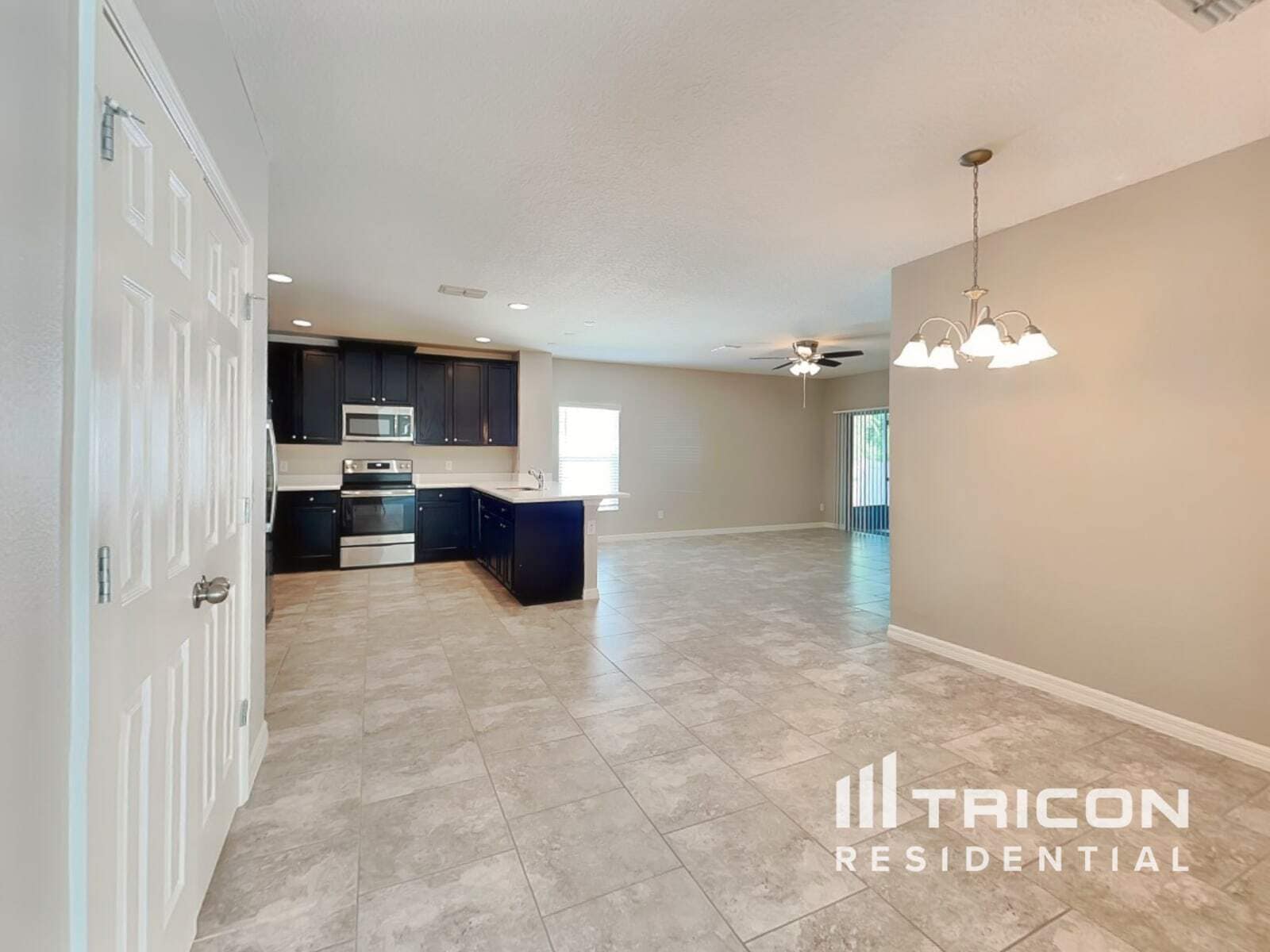 Building Photo - 34633 Salerno Cir