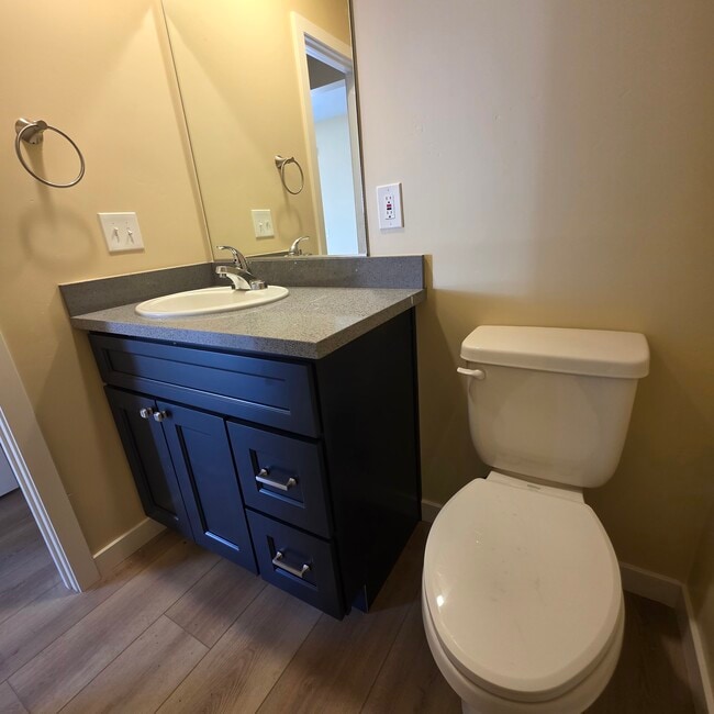 Building Photo - 2179 Beebee St